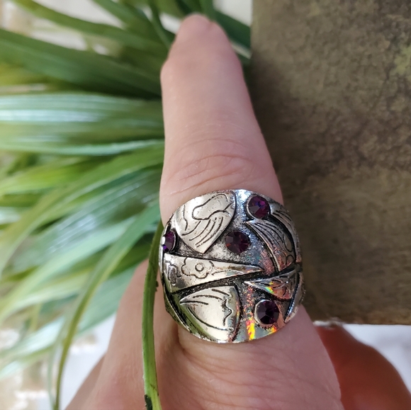 Antique Silver Tone Adjustable Band Ring with Purple Stones 💥3 for $24💥 - Picture 13 of 15
